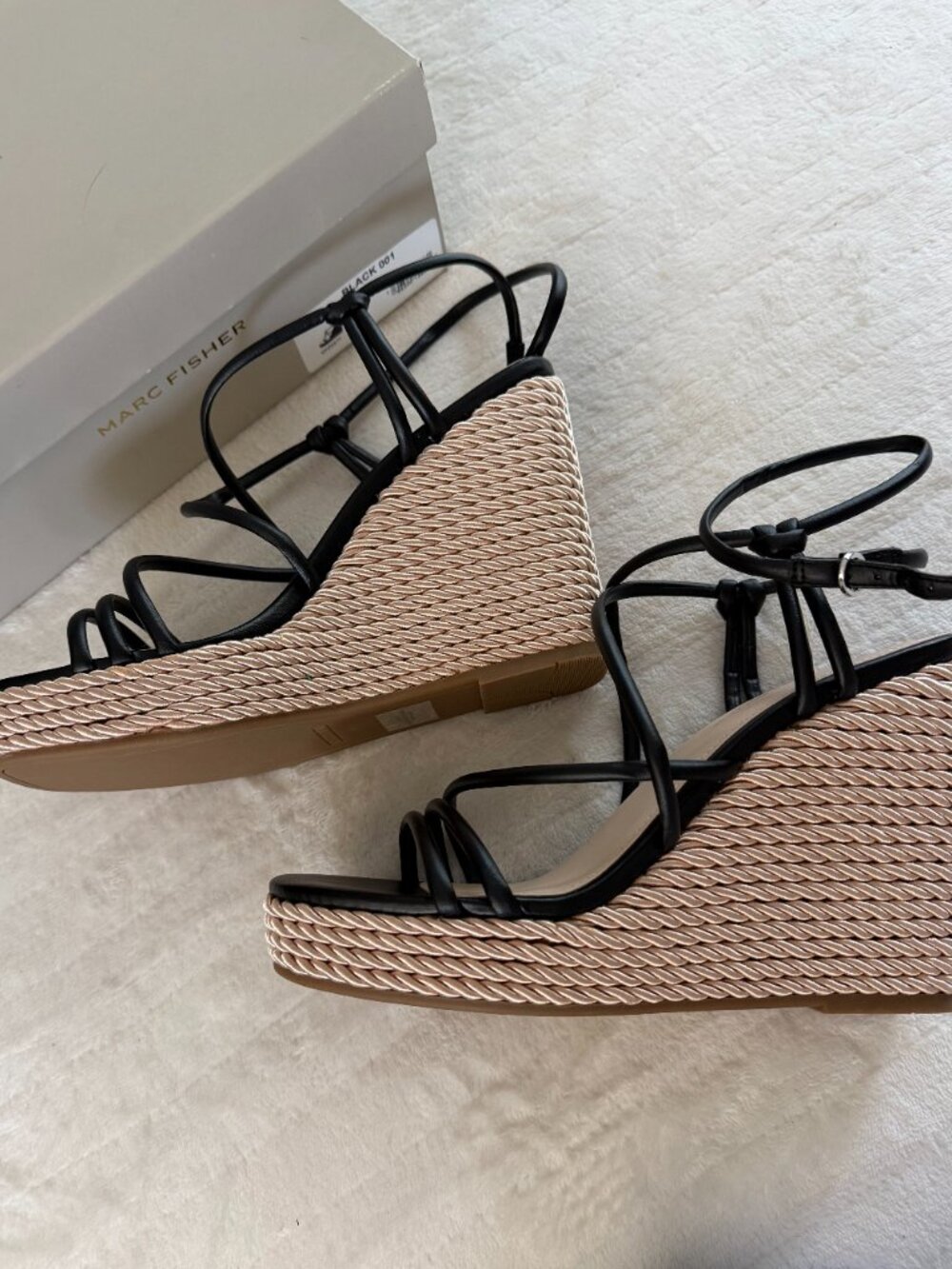 Marc Fisher Black Lace-Up Espadrille Platform Wedge Sandals Size 8M - Picture 2 of 3
